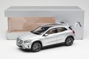 Mercedes GLA X156 Polar Srebrny Metalik Norev 1:18 B66960267 Metal — zdjęcie 8 z 8