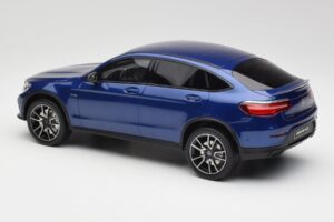 Mercedes AMG GLC 43 Coupe Brilliant Niebieski GT Spirit 1:18 B66960468 Żywica — zdjęcie 5 z 6