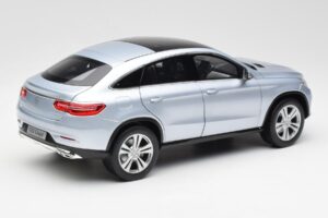 Mercedes GLE Coupe C292 Diamond Srebrny Norev 1:18 B66960358 Metal — zdjęcie 3 z 8