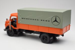 Mercedes L911 Pomarańczowy Schuco 1:18 450044700 Metal — zdjęcie 5 z 8