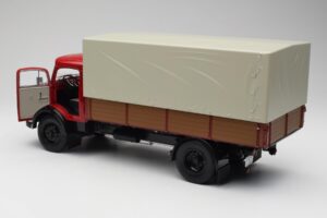 Mercedes L 911 Czerwony Schuco 1:18 450016400 Metal — zdjęcie 5 z 8