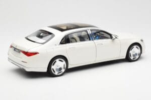 Mercedes Maybach S680 4Matic X223 Diamond Biały Norev 1:18 183918 Metal — zdjęcie 3 z 8