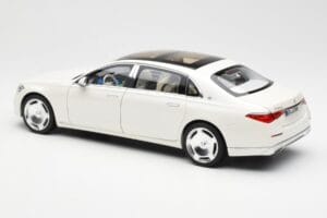 Mercedes Maybach S680 4Matic X223 Diamond Biały Norev 1:18 183918 Metal — zdjęcie 7 z 8