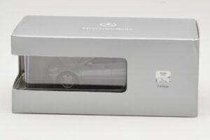 Mercedes R-Class W251 Palladium Silver Metallic Minichamps 1:43 B66960055 Metal — zdjęcie 4 z 4