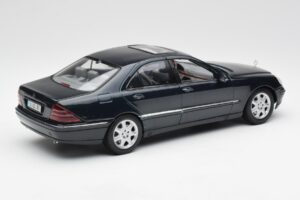 Mercedes S-Class W220 Niebieski Maisto 1:18 56051 Metal — zdjęcie 3 z 8