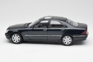 Mercedes S-Class W220 Niebieski Maisto 1:18 56051 Metal — zdjęcie 4 z 8