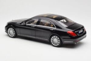 Mercedes S-Class W222 Czarny Metallic Norev 1:18 183480 Metal — zdjęcie 7 z 8