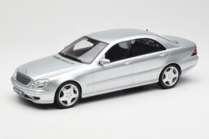 Mercedes AMG S55 W220 Srebrny Otto 1:18 OT292 Żywica
