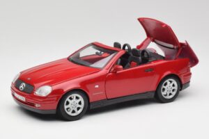 Mercedes SLK 230 R170 Czerwony Maisto 1:18 56023 Metal — zdjęcie 2 z 9