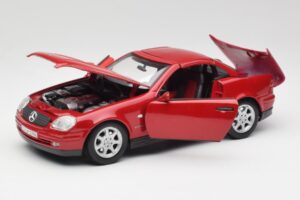 Mercedes SLK 230 R170 Czerwony Maisto 1:18 56023 Metal — zdjęcie 3 z 9