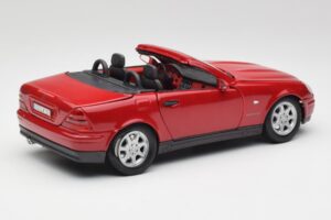 Mercedes SLK 230 R170 Czerwony Maisto 1:18 56023 Metal — zdjęcie 4 z 9