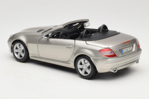 Mercedes SLK R171 Jasny Brąz Metalik Maisto 1:18 31674-R1 Metal — zdjęcie 7 z 8