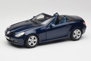 Mercedes SLK R171 Niebieski Maisto 1:18 B66962190 Metal