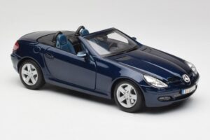 Mercedes SLK R171 Niebieski Maisto 1:18 B66962190 Metal — zdjęcie 6 z 8