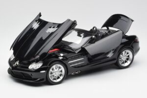 Mercedes SLR McLaren Roadster R199 Crystal Galaxit Czarny Minichamps 1:18 B66961004 Metal — zdjęcie 2 z 8