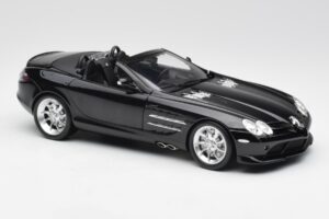 Mercedes SLR McLaren Roadster R199 Crystal Galaxit Czarny Minichamps 1:18 B66961004 Metal — zdjęcie 6 z 8