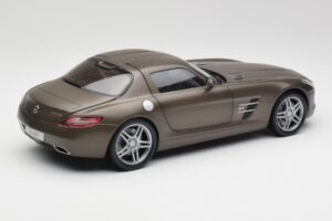 Mercedes SLS AMG C197 Monza Szary Minichamps 1:18 B66960044 Metal — zdjęcie 3 z 8