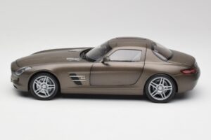 Mercedes SLS AMG C197 Monza Szary Minichamps 1:18 B66960044 Metal — zdjęcie 4 z 8