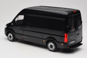Mercedes Sprinter Czarny Norev 1:18 183041 Metal — zdjęcie 7 z 8