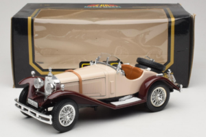 Mercedes SSK Beżowy & Ciemnoczerwony Bburago 1:18 3009-M4 Metal — zdjęcie 6 z 6