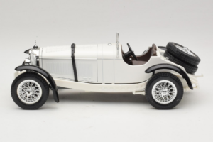 Mercedes SSK Biały Bburago 1:18 3009-P3 Metal — zdjęcie 3 z 6