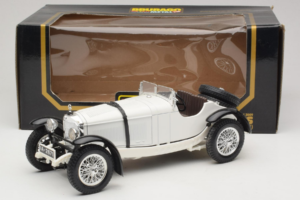 Mercedes SSK Biały Bburago 1:18 3009-P3 Metal — zdjęcie 6 z 6
