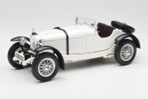 Mercedes SSKL Biały Bburago 1:18 3002 Metal