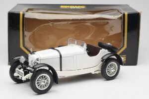 Mercedes SSKL Biały Bburago 1:18 3002 Metal — zdjęcie 8 z 8