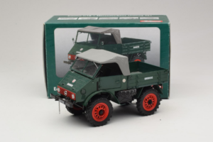 Mercedes Unimog 401 Zielony Schuco 1:18 135 Metal — zdjęcie 8 z 8
