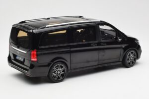 Mercedes V-Class W447 AMG Line Czarny Norev 1:18 183860 Metal — zdjęcie 3 z 6