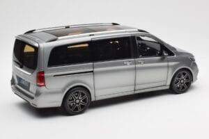 Mercedes V-Class W447 AMG Line Szary Metalik Norev 1:18 183488 Metal — zdjęcie 3 z 9
