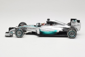 Mercedes W05 #44 L. Hamilton Mercedes AMG Petronas Chinese Grand Prix Winner 2014 Minichamps 1:18 110140244 Metal — zdjęcie 3 z 7