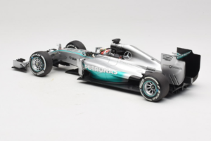 Mercedes W05 #44 L. Hamilton Mercedes AMG Petronas Chinese Grand Prix Winner 2014 Minichamps 1:18 110140244 Metal — zdjęcie 5 z 7