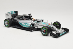 Mercedes W06 #44 L. Hamilton Mercedes AMG Petronas United States Grand Prix Winner World Champion 2015 Minichamps 1:18 110150 — zdjęcie 4 z 7