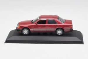 Mercedes 300D W124 Czerwony Minichamps 1:43 3209 Metal