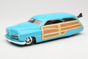 Mercury Merc Woodie Niebieski Hot Wheels 1:18 27806 Metal