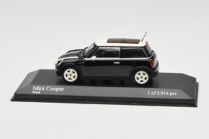MINI Cooper R50 Czarny Minichamps 1:43 431138101 Metal