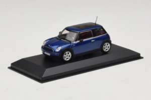 Mini Cooper Niebieski Minichamps 1:43 MINI009 Metal — zdjęcie 2 z 5