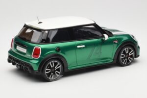 MINI Cooper F56 JCW British Racing Zielony Otto 1:18 OT1098 Żywica — zdjęcie 2 z 6