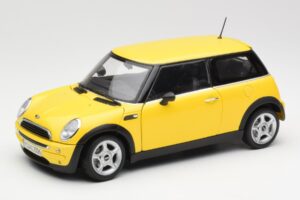 Mini Cooper One R50 Pakiet Aerodynamiczny Żółty Kyosho 1:18 80430148553 Metal