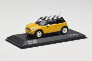 MINI One R50 Żółty Minichamps 1:43 431138104 Metal — zdjęcie 4 z 5
