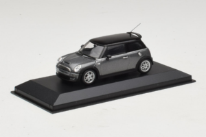 Mini Cooper S Grey Metallic Minichamps 1:43 80420148551-R1 Metal — zdjęcie 2 z 4