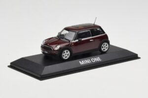 Mini One R50 Ciemny Czerwony Z Czarnym Dachem Minichamps 1:43 MINI008 Metal — zdjęcie 2 z 5