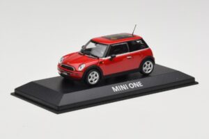 Mini One R50 Czerwony Z Czerwonym Dachem Minichamps 1:43 MINI001 Metal — zdjęcie 2 z 5