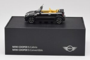 Mini Cooper S R57 Kabriolet Czarny Minichamps 1:43 80422148818 Metal