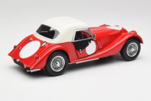 Morgan 4/4 Plus Competition Hardtop Czerwony Kyosho 1:18 08114R Metal — zdjęcie 3 z 8