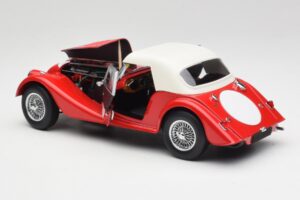 Morgan 4/4 Plus Competition Hardtop Czerwony Kyosho 1:18 08114R Metal — zdjęcie 5 z 8