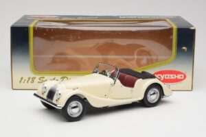 Morgan 4/4 Series II Biały Kyosho 1:18 08111W Metal — zdjęcie 8 z 8