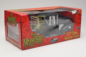 Munsters Koach The Munsters Diamond 1:15 214640 Metal — zdjęcie 2 z 3