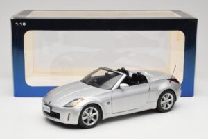 Nissan 350Z Z33 Roadster Diamond Srebrny AUTOart 1:18 77371 Metal — zdjęcie 8 z 8